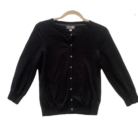 Joseph A. Black Cardigan - Picture 2 of 4